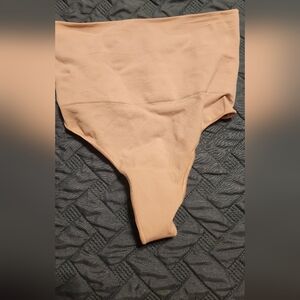 Skims core control thong